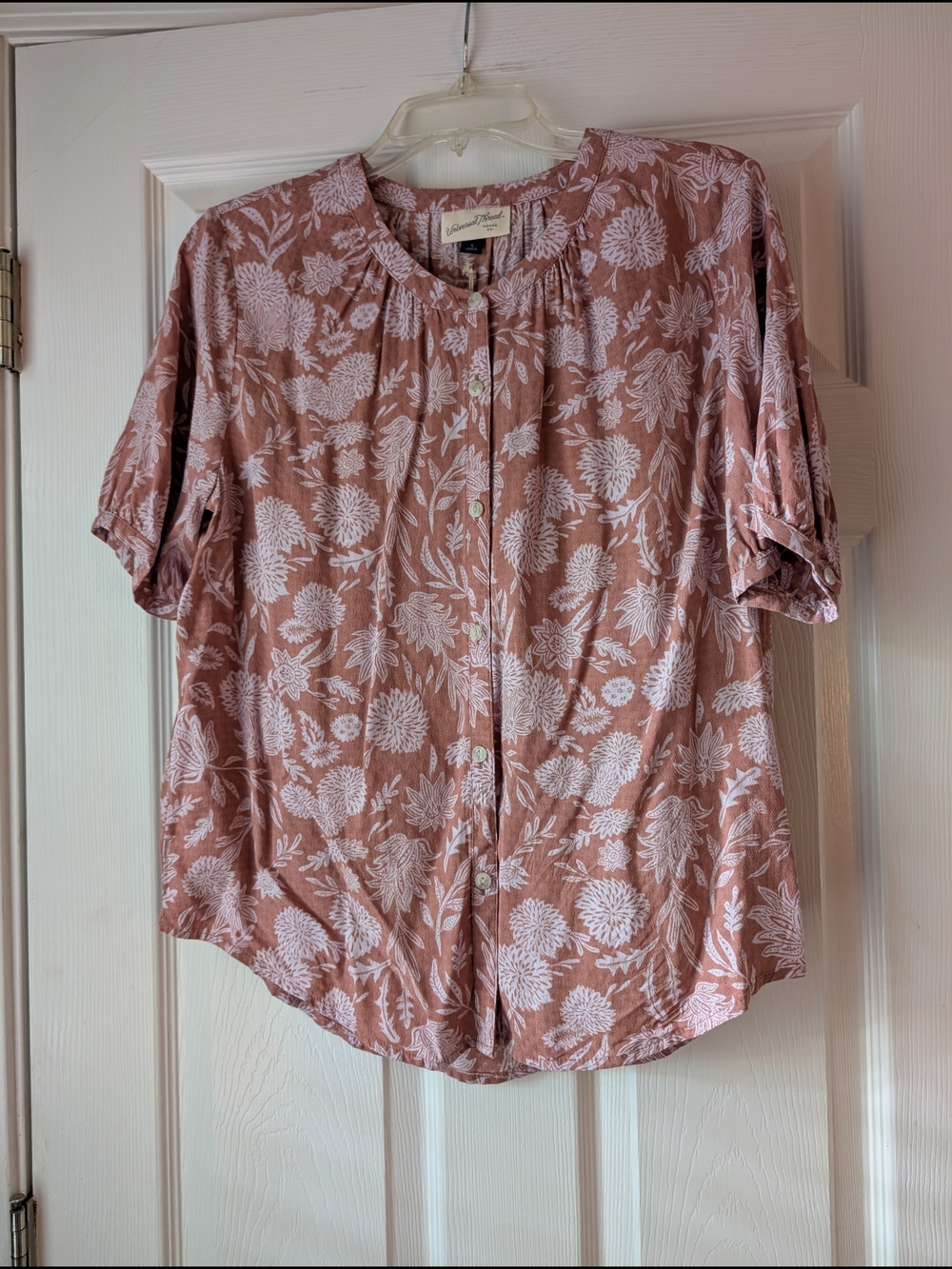 Pretty Universal Thread Top